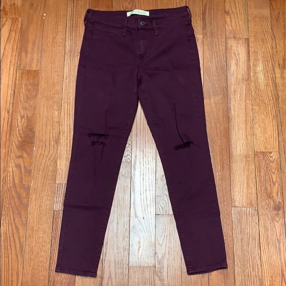 Women’s Gap distressed Easy Jegging burgundy jeans - Picture 2 of 5